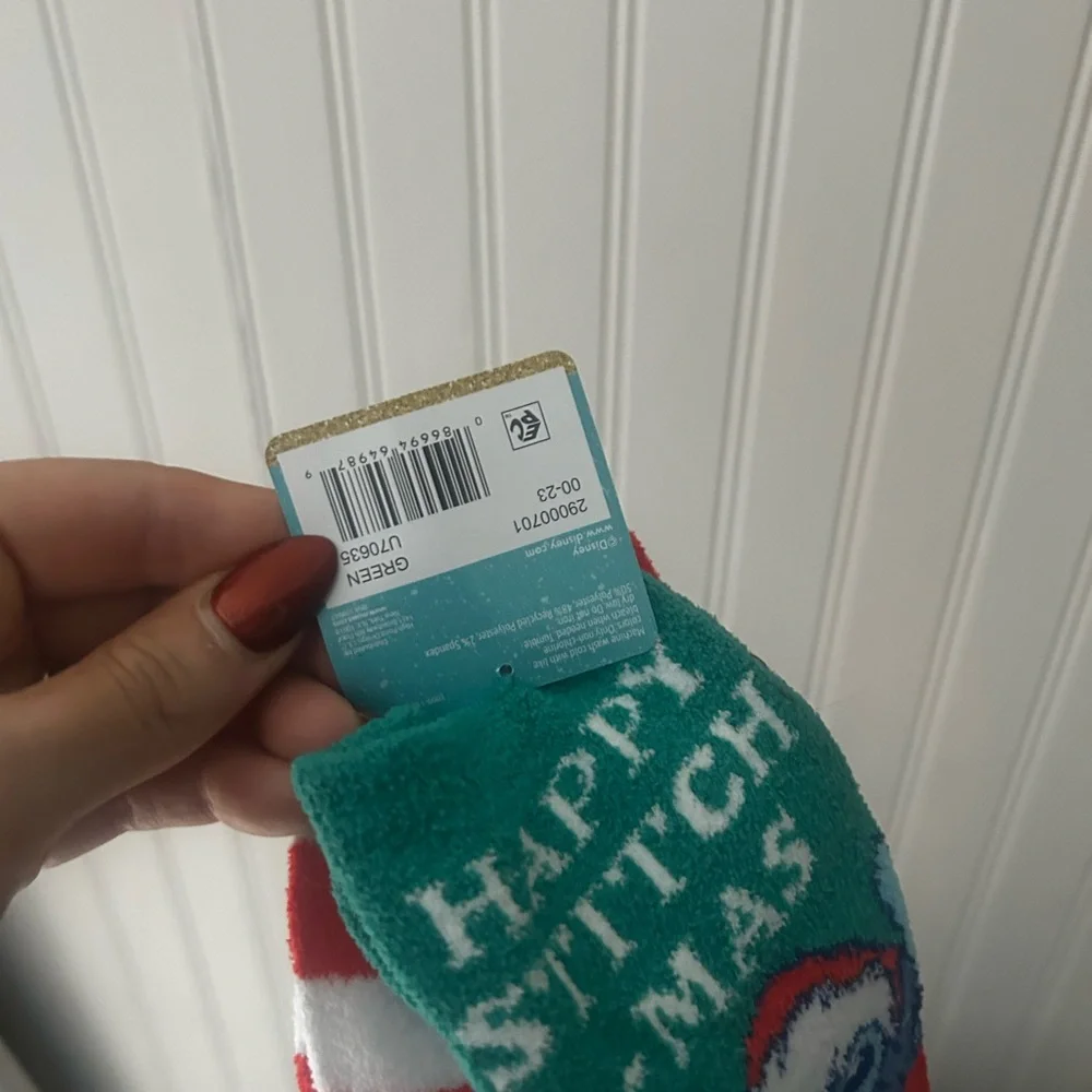 ⭐️ NEW Disney Green Stitch Holiday Christmas Fuzzy Socks Set